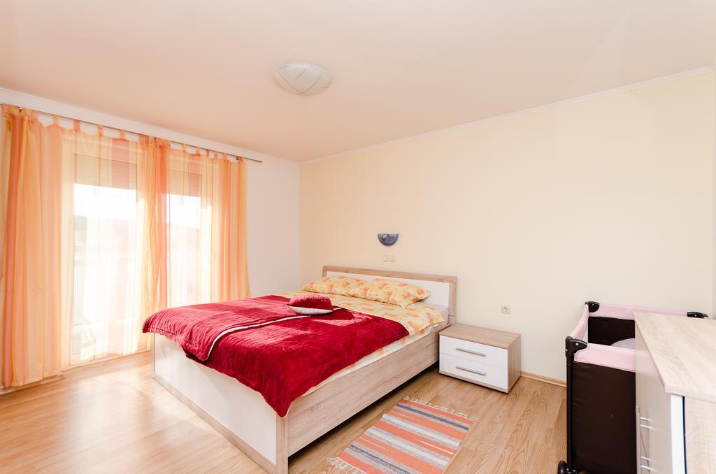 Apartments Rajka Lopar Exterior foto